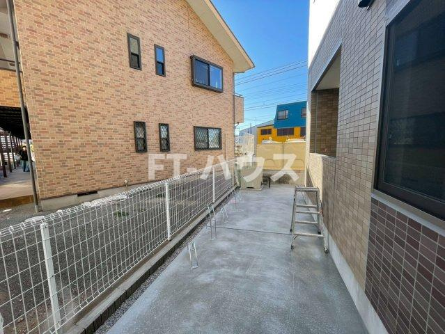 リマペル幕張の駐車場