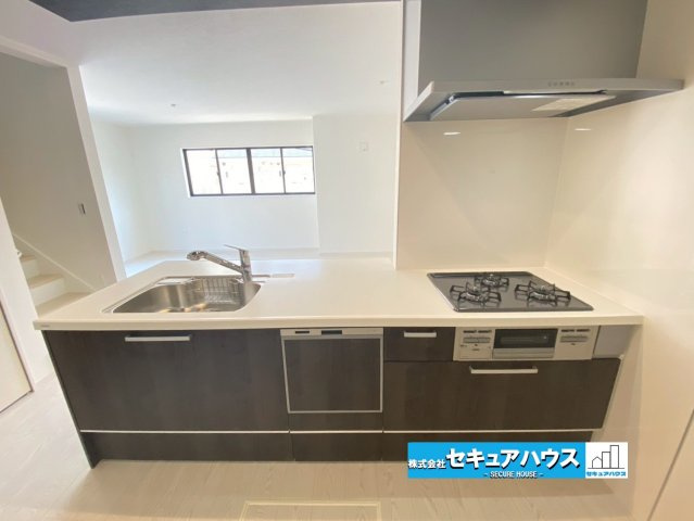 【今からご案内可能】名古屋市緑区桃山 全2棟 1号棟の内観：施工例|（キッチンイメージです）
■株式会社　セキュアハウス■
住宅ローンに強く、知識、経験豊富なスタッフ在籍
お客様に寄り添い、ご成約後もサポート致します。