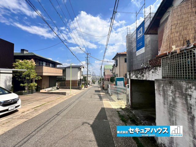 名古屋市緑区神沢　全1棟の前面道路含む現地写真|事前予約にて現地ご見学いただけます！お気軽にお問い合わせください♪
■株式会社　セキュアハウス■
住宅ローンに強く、知識、経験豊富なスタッフ在籍
お客様に寄り添い、ご成約後もサポート致します。