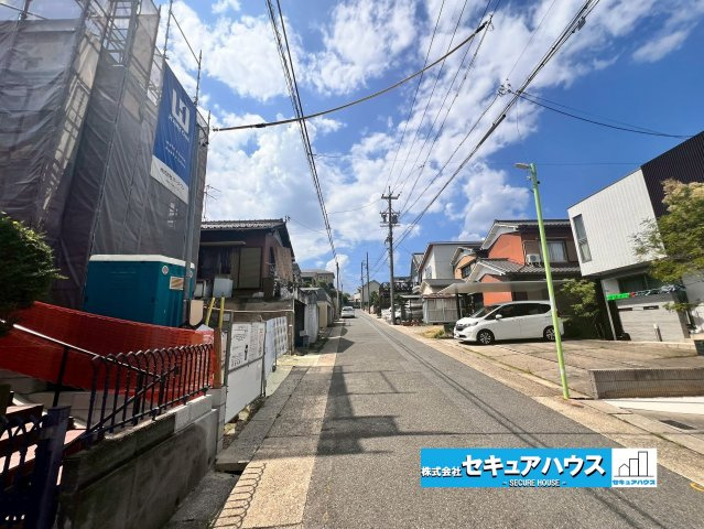 名古屋市緑区神沢　全1棟の前面道路含む現地写真|事前予約にて現地ご見学いただけます！お気軽にお問い合わせください♪
■株式会社　セキュアハウス■
住宅ローンに強く、知識、経験豊富なスタッフ在籍
お客様に寄り添い、ご成約後もサポート致します。