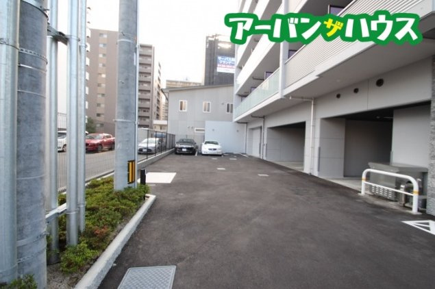 S-RESIDENCE表町の駐車場