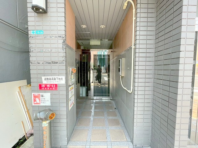 オオトリビルのエントランス