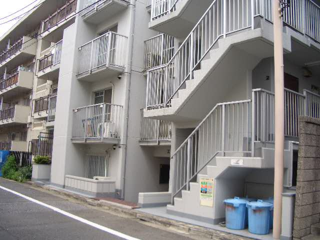 渋谷区初台2丁目のマンションの画像