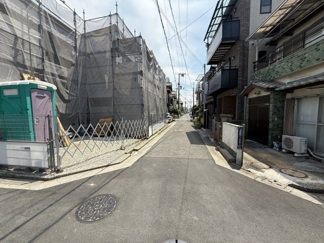 浜寺諏訪森町中１丁　新築一戸建の前面道路含む現地写真