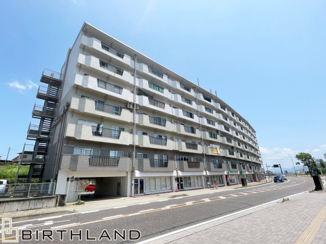中古マンション　郡山ハイツの外観|お部屋は東向き、角部屋です。利便性の良い立地です。