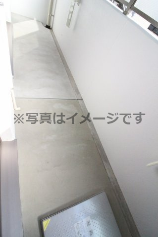 BIJL（ベイル）のバルコニー|暖かな日差しのふりそそぐバルコニー