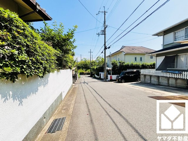 宇治市広野町小根尾の前面道路含む現地写真