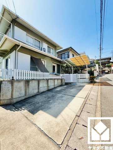 宇治市広野町小根尾の駐車場