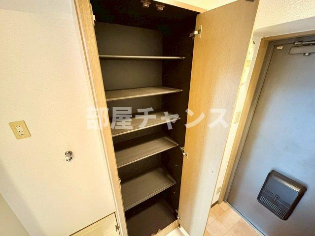 名古屋市中区栄５丁目の賃貸マンションの収納