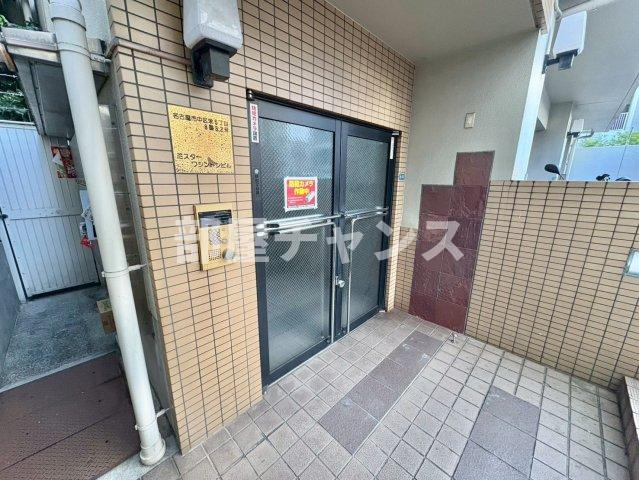 名古屋市中区栄５丁目の賃貸マンションのエントランス