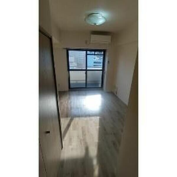 名古屋市中区栄５丁目の賃貸マンションの居間・リビング