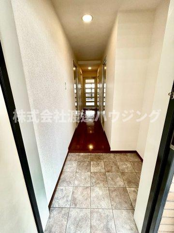 ふじマンションの玄関