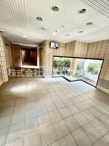 ふじマンションのエントランス