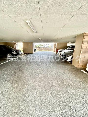ふじマンションの駐車場
