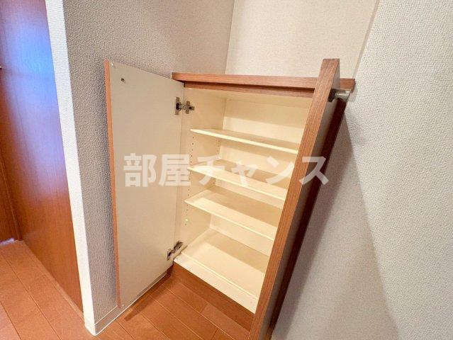 プラウランド堀田の収納