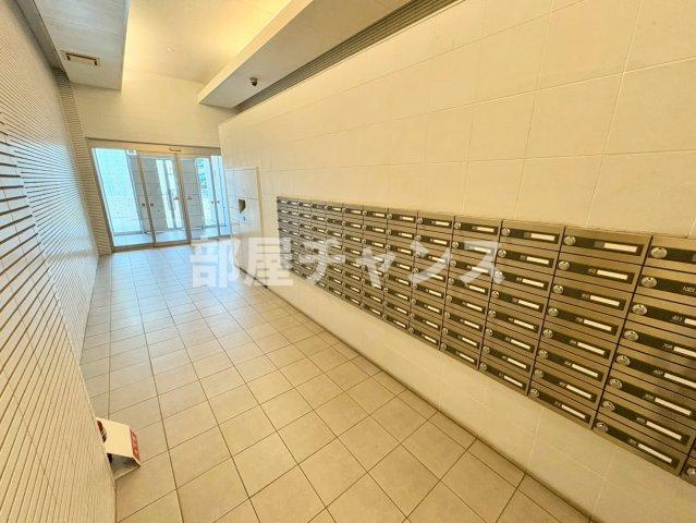 プラウランド堀田のロビー