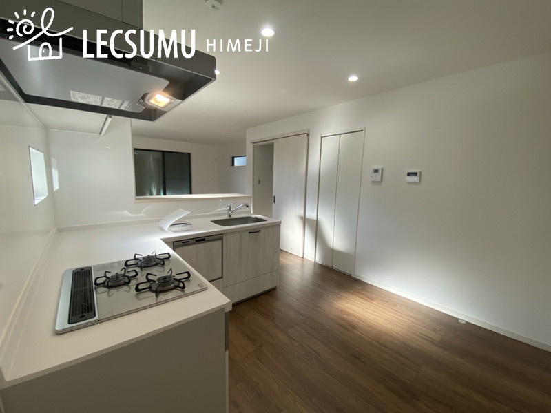 姫路市安田１丁目／新築戸建のキッチン