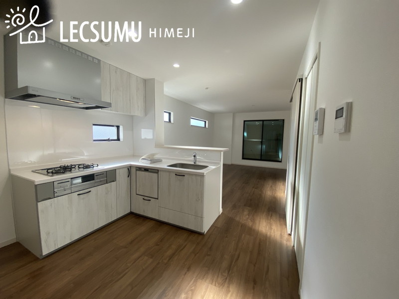 姫路市安田１丁目／新築戸建のキッチン