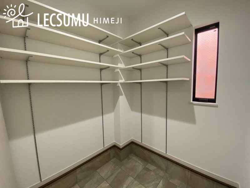 姫路市安田１丁目／新築戸建の収納