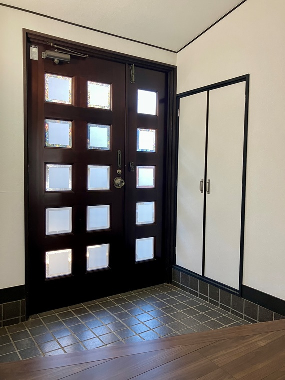 平尾戸建の玄関