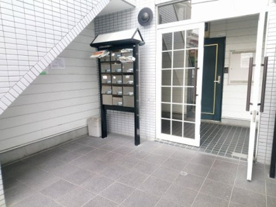 【エントランス】 | マイコート高槻八幡町