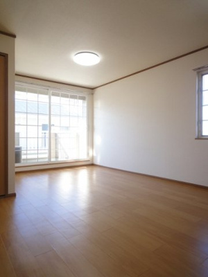 【居間・リビング】 | メゾンヒルズⅡ