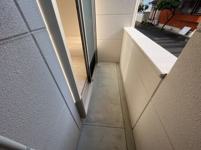 ユニヴァリィ　サクセスのバルコニー|陽当たり良好なバルコニーです♪
