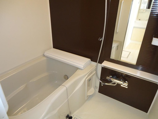 ユニヴァリィ　サクセスの浴室|追い焚き・浴室乾燥機付きのお風呂です♪