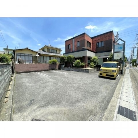 加納城南通3-8店舗の駐車場|お問い合わせは美濃善不動産駅前店へ！