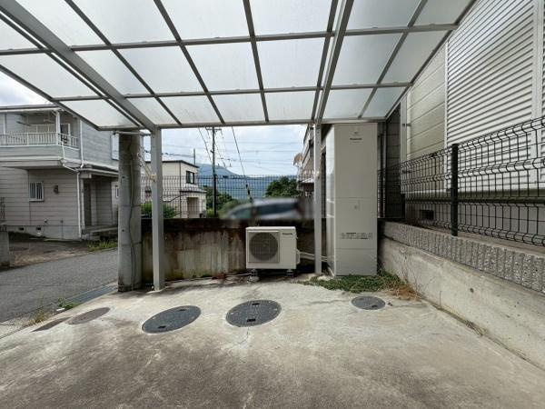 紀の川市深田　中古戸建の駐車場