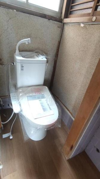 和歌山市北出島　中古戸建のトイレ