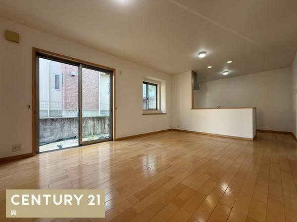 橋本市さつき台2丁目　中古戸建の居間・リビング