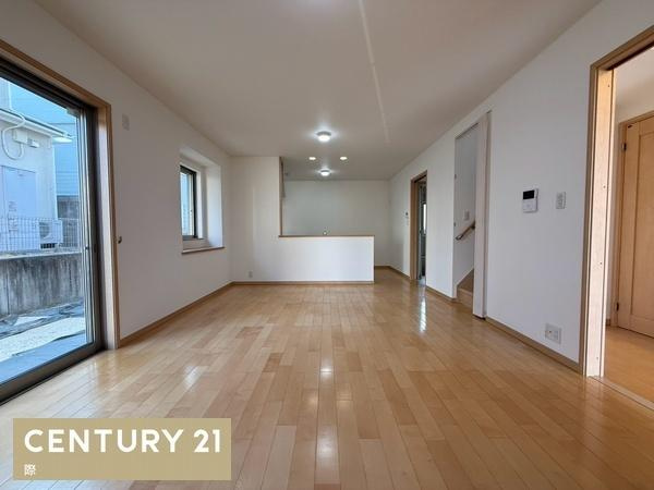 橋本市さつき台2丁目　中古戸建の居間・リビング