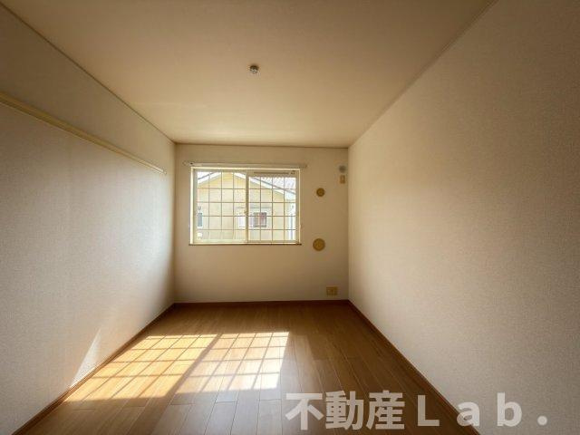 プレシード笹原Ｃの洋室