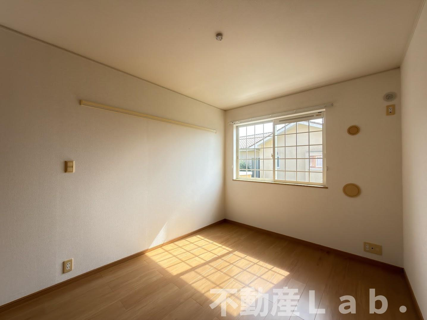 プレシード笹原Ｃの洋室