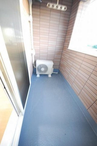 アベリア　５のバルコニー