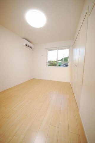 アベリア　５の内装