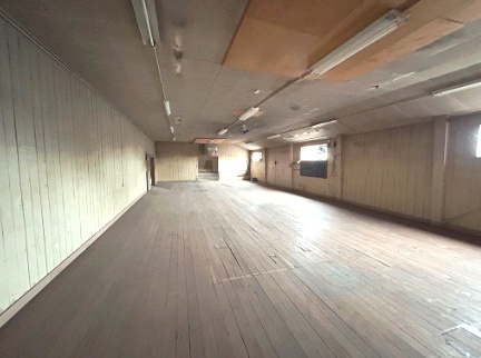 貝塚市三ケ山　貸倉庫の内装