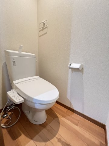 ラ・ルーチェのトイレ|温水洗浄暖房便座付き