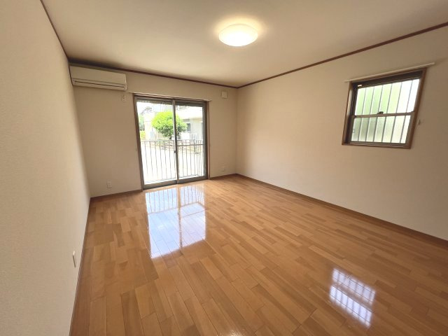 ラ・ルーチェの洋室|洋室10帖