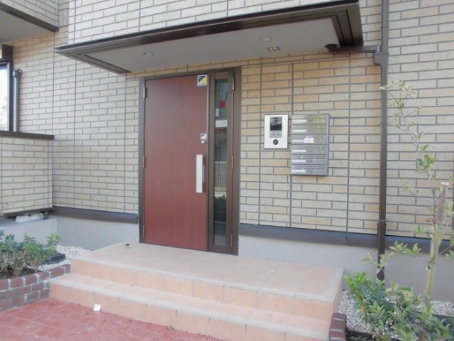 ロイヤルティアラ　Ⅴ・Ⅵ　Ⅵのエントランス