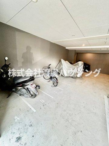 プレサンス江坂ベルフィーヌのその他共用部分