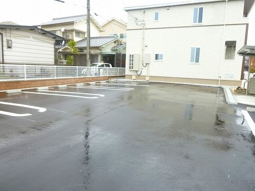ポラリスⅢの駐車場