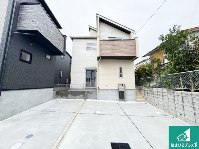 大阪狭山市大野台　新築一戸建ての外観|お客様に長く安心して住んでいだだける事にこだわった家づくり！住んでからのアフターサービスにもしっかりと取り組んでいます！