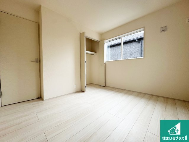 大阪狭山市大野台　新築一戸建ての洋室|収納スペースが充実しているので子供の成長に合わせてたくさん収納ができます！家族構成に合わせた様々な活用ができる収納！
