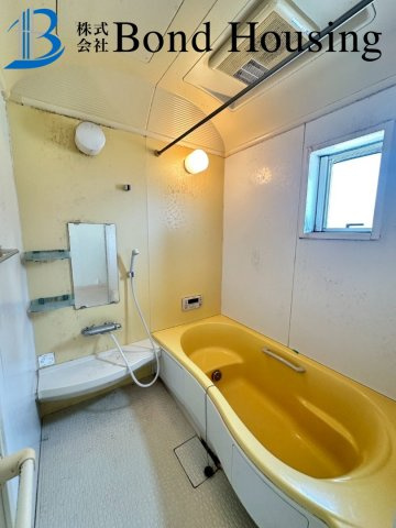 お車3台可能・角地で陽当り良好　藤江　中古戸建　築17年の浴室