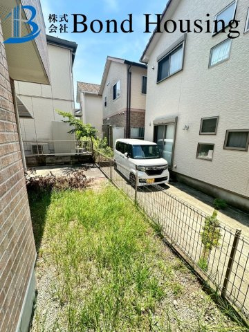 お車3台可能・角地で陽当り良好　藤江　中古戸建　築17年の庭