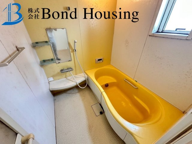 お車3台可能・角地で陽当り良好　藤江　中古戸建　築17年の浴室