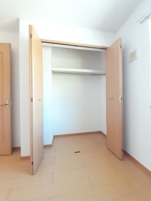 【収納】 | グリーン・メゾンＡ | ちょっとした収納スペースも充実しています
