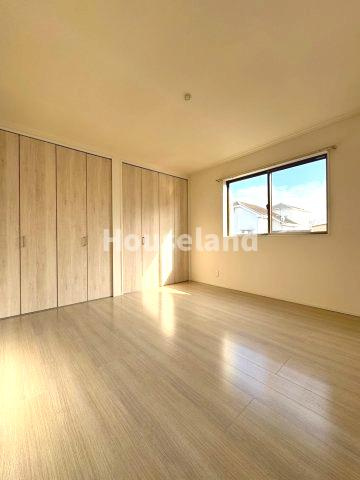 ヴィラージュ梶取の洋室